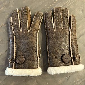 UGG leather gloves